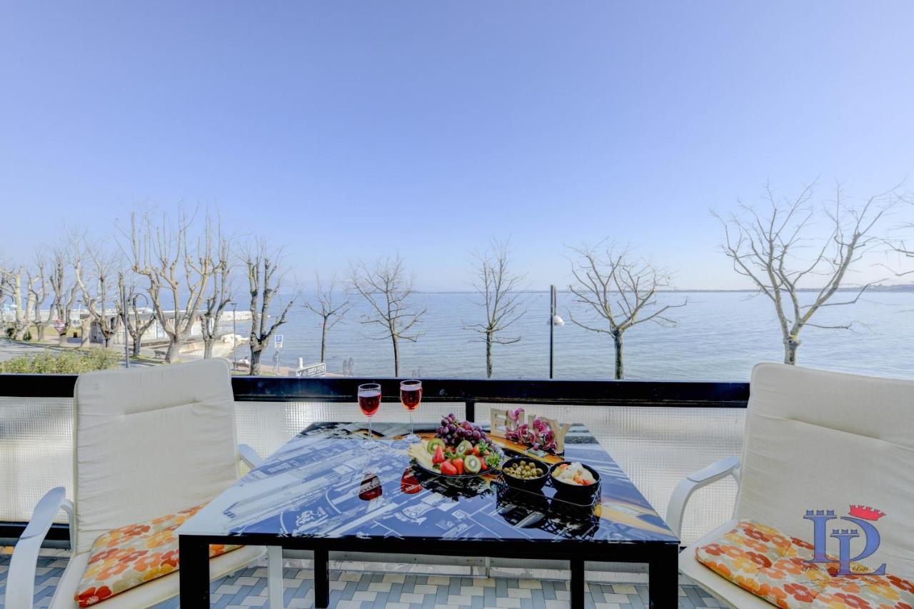 Desenzanoloft Official Partner Marriott Homes & Villas - Charming On The Lake Front Lake Desenzano del Garda Exteriör bild