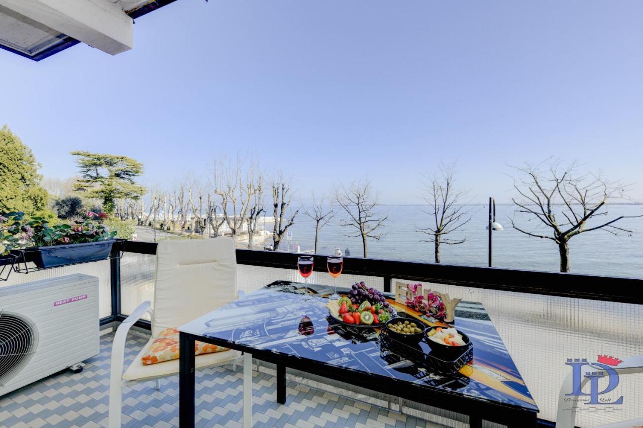 Desenzanoloft Official Partner Marriott Homes & Villas - Charming On The Lake Front Lake Desenzano del Garda Exteriör bild