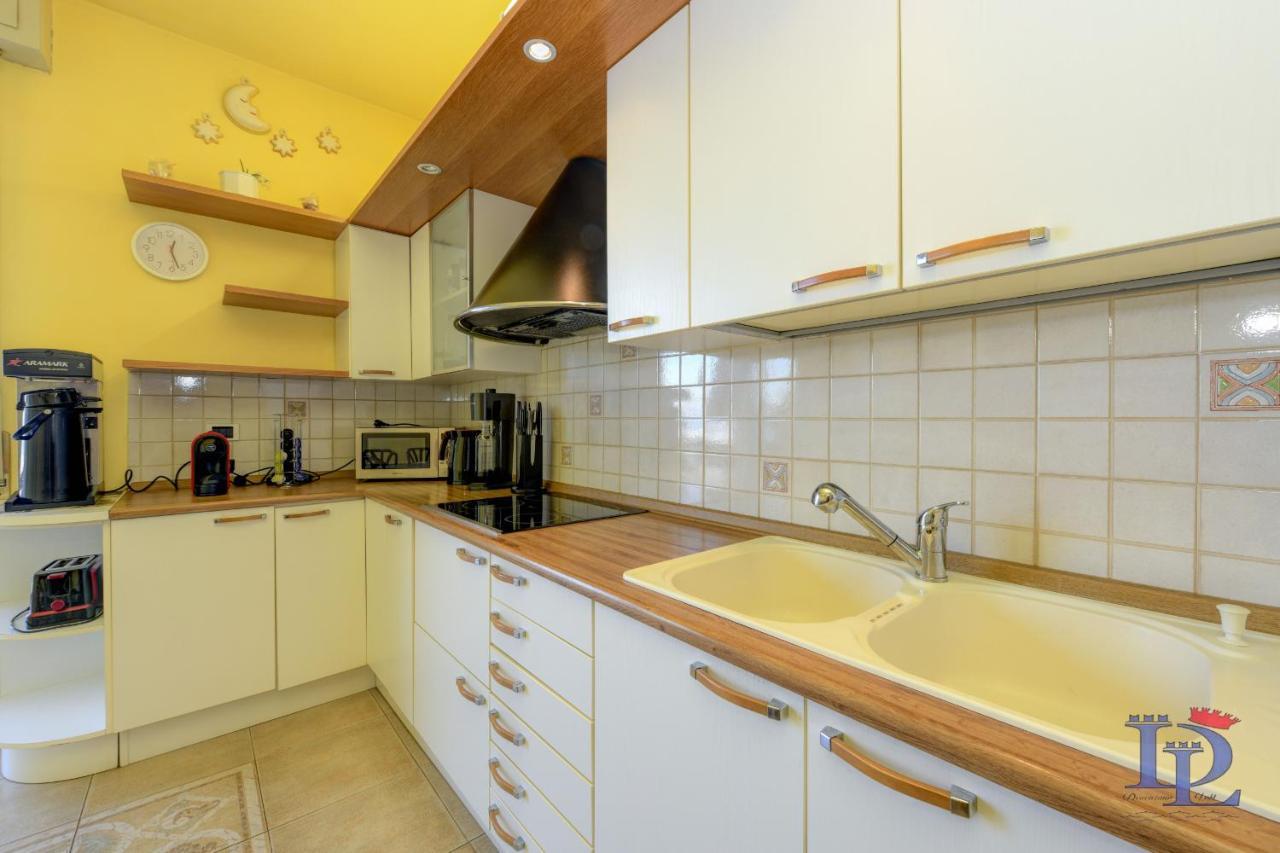 Desenzanoloft Official Partner Marriott Homes & Villas - Charming On The Lake Front Lake Desenzano del Garda Exteriör bild