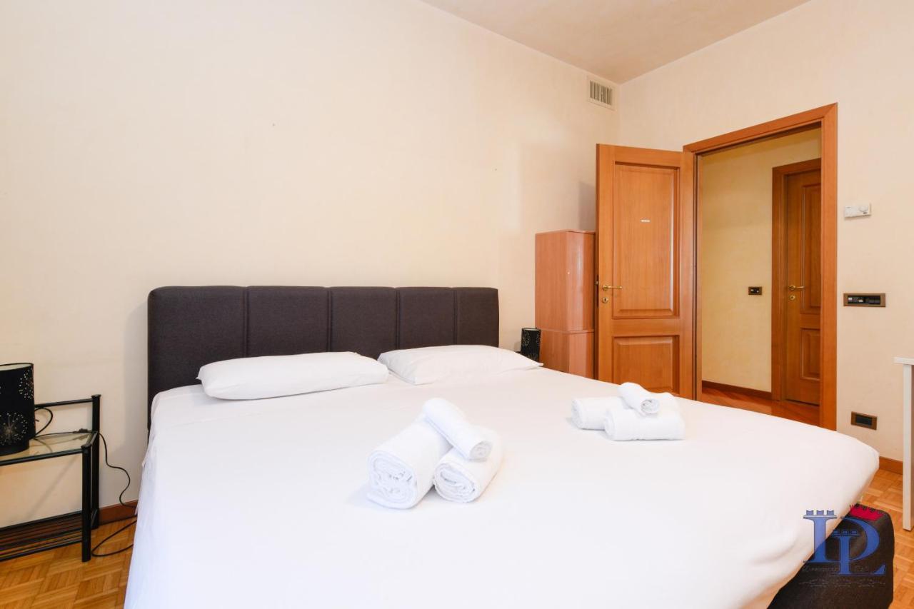 Desenzanoloft Official Partner Marriott Homes & Villas - Charming On The Lake Front Lake Desenzano del Garda Exteriör bild