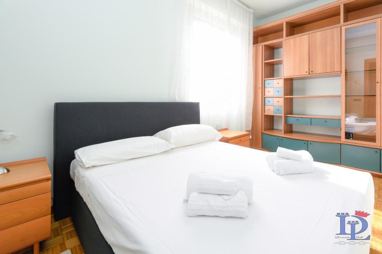 Desenzanoloft Official Partner Marriott Homes & Villas - Charming On The Lake Front Lake Desenzano del Garda Exteriör bild